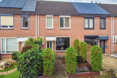Woning Burgemeester van Deelensingel 90 Velden