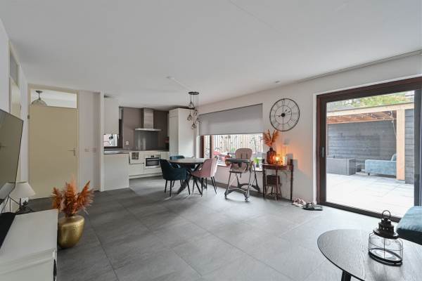 Woning Kapershoekseweg 86 Hoogvliet Rotterdam