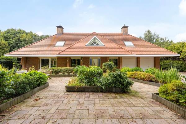 Woning Dorpsstraat 76 Pesse (Gem. Hoogeveen)
