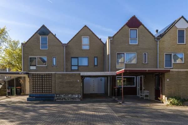 Woning Karveel 4668 Lelystad