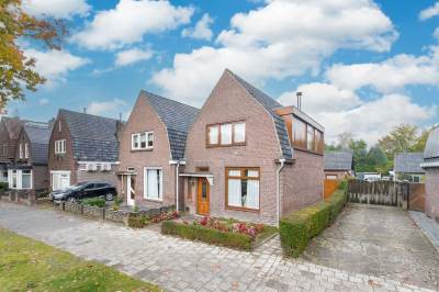 Woning Burgemeester van der Klokkenlaan 11 Waalwijk