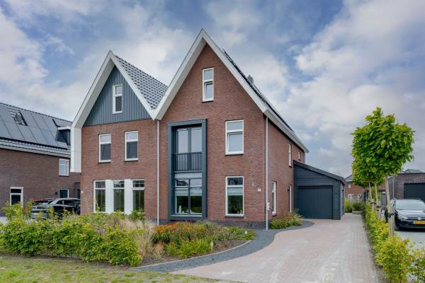 Woning Longkruid 17 Leek