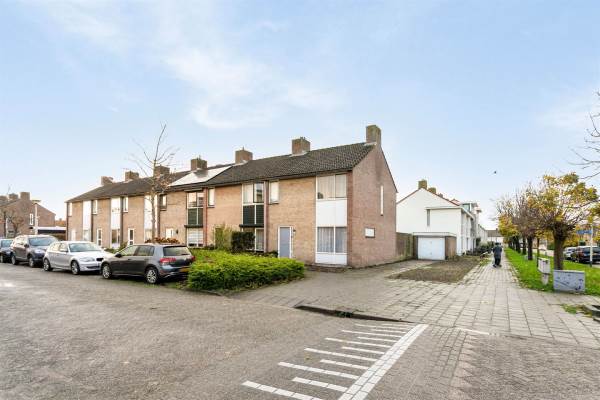 Woning Van der Nootlaan 2 Roosendaal