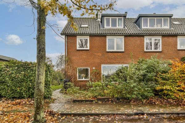 Woning Prinses Beatrixstraat 27 Baambrugge