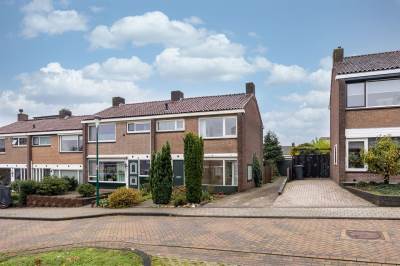 Woning Seringplantsoen 10 Rhenen