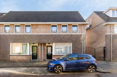 Woning Pastoor van Beurdenstraat 56 Tilburg
