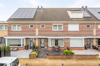 Woning Rembrandt van Rijnstraat 19 Volendam