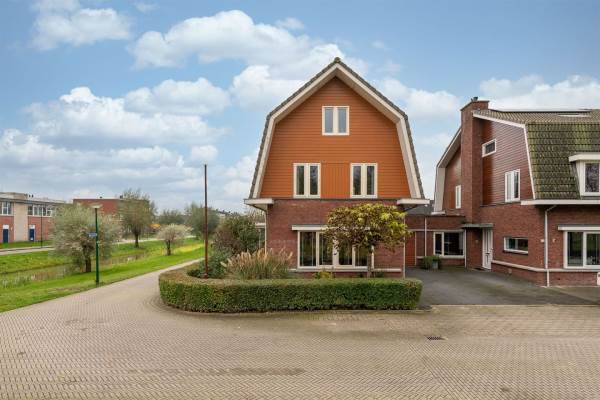 Woning Burchtmuur 18 Houten