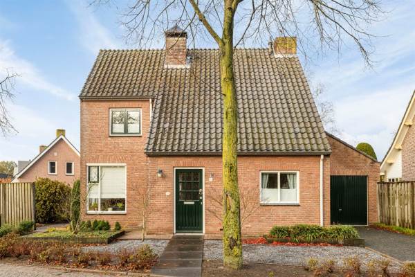 Woning Sportparklaan 1 Oost West en Middelbeers