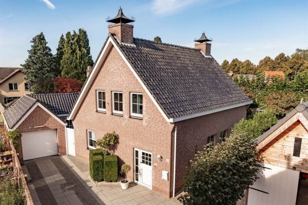 Woning H. Roland Holstlaan 10 Achtmaal