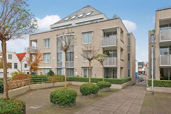 Woning Raadhuisstraat 28 Voorburg