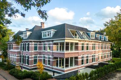 Woning Stationsweg 1H Laren (NH)