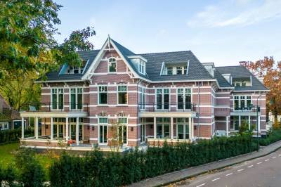 Woning Stationsweg 1K Laren (NH)