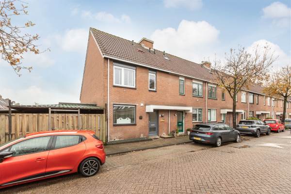 Woning Weegbreestraat 1 Purmerend