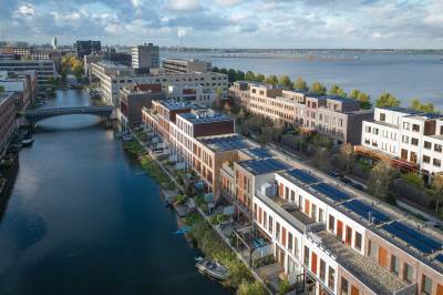 Woning John Fernhouthof 36 Amsterdam