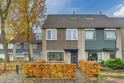 Woning Jeroen Boschstraat 24 Rijen