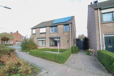 Woning Burg. Hendrik Wolferthof 3 Hoek