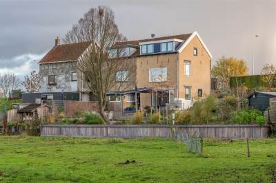 Woning Welhoeksedijk 64 Hoogvliet Rotterdam