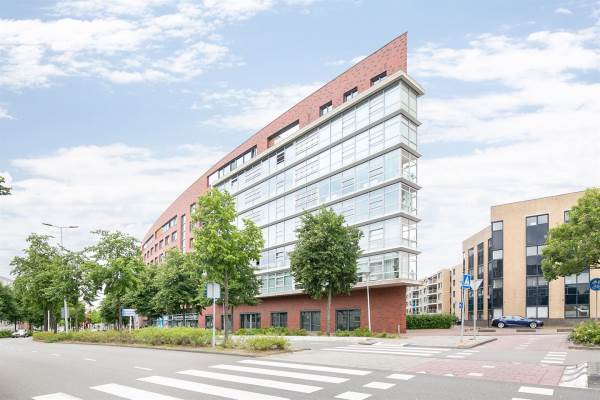 Woning Dr. J.M. den Uyllaan 201 Spijkenisse