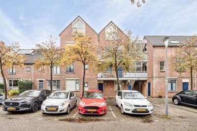 Woning Helsingborgerf 13 Rotterdam