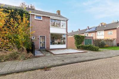 Woning Vijfhoevenlaan 19 Raamsdonksveer