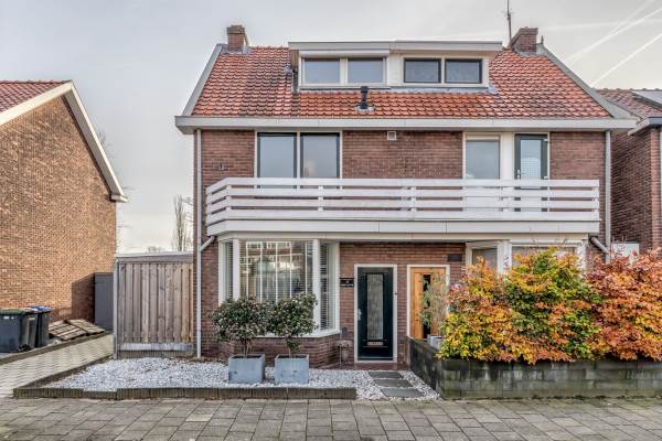Woning Juliana van Stolbergstraat 12 Zwijndrecht