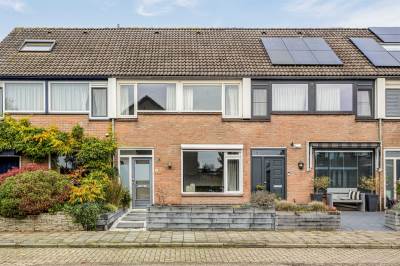 Woning Burgemeester Schumanlaan 28 Lopik