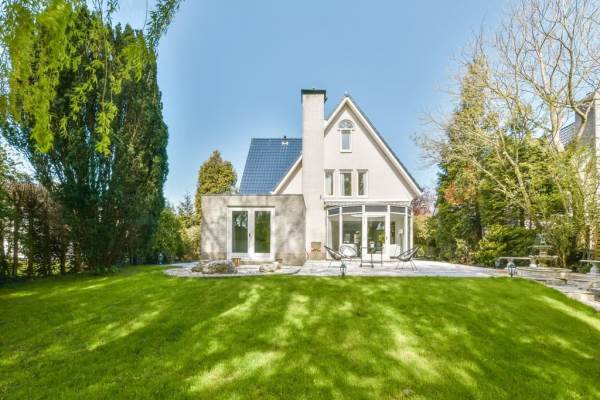 Woning Van den Berghlaan 83 Hoofddorp