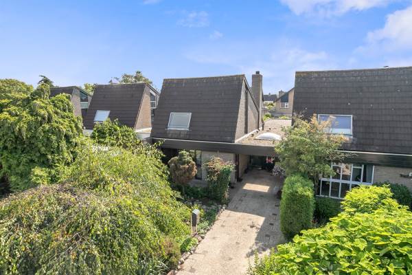 Woning Pastoor Jutenlaan 7 Willemstad