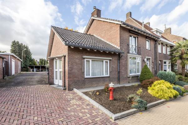 Woning Amstenraderweg 111 Hoensbroek