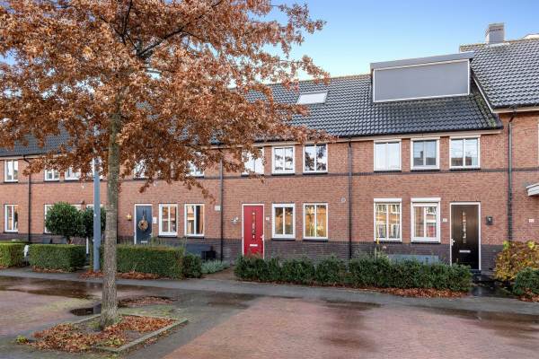 Woning Kloostermuur 28 Houten
