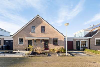 Woning Adriaan van Ostadestraat 13 Tiel