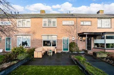 Woning Anjelierlaan 32 Lutjebroek