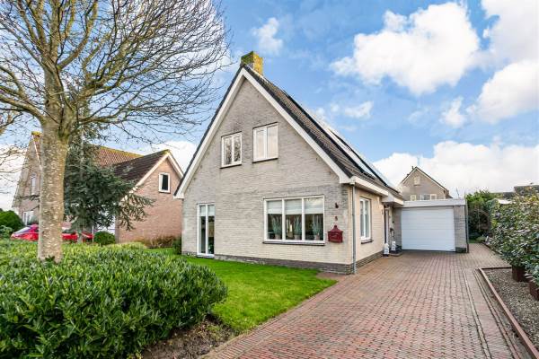 Woning De Gracht 5 Zwaagdijk-Oost