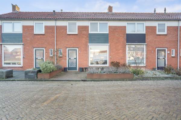 Woning Dr. Joost Halbertsmastraat 28 Bolsward