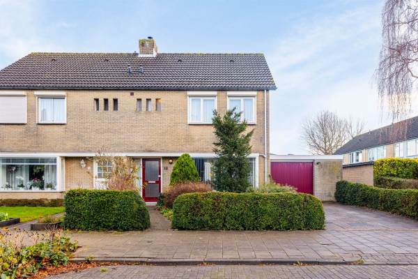 Woning Zangvogelstraat 13 Heinkenszand