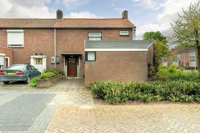 Woning Jan van Hoofstraat 10 Best