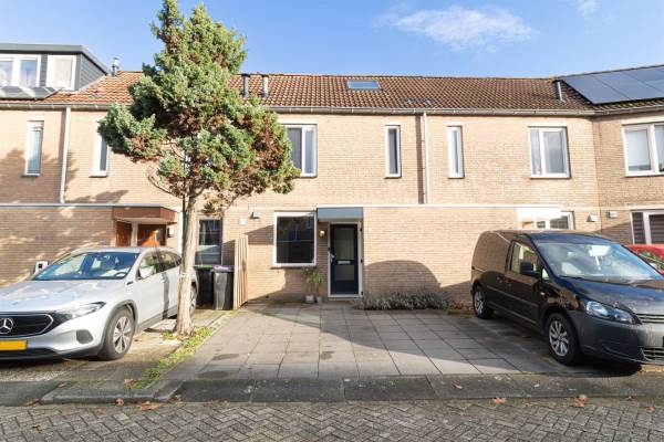 Woning Van Hogendorpstraat 16 Spijkenisse