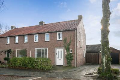 Woning Bladerstraat 14 Ulvenhout (Gem. Breda)