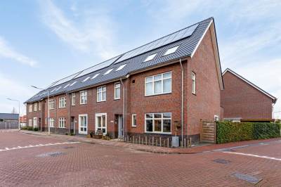 Woning Saffier 67 Roelofarendsveen