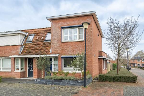 Woning Isaäc da Costastraat 69 Sommelsdijk