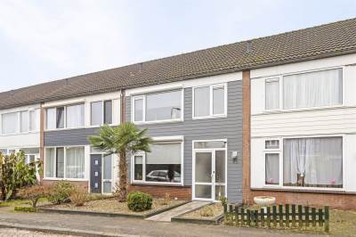 Woning Van Broekhuisenstraat 15 Ammerzoden