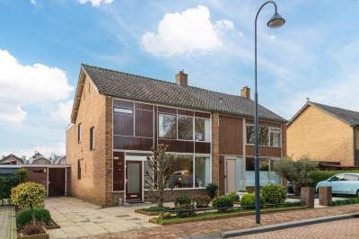 Woning Burg. v. Dobben de Bruijnstraat 24 Bodegraven