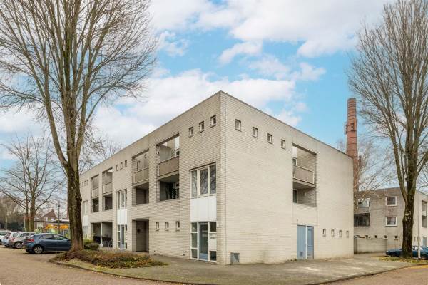 Woning Bisschop Bekkerslaan 165 Tilburg