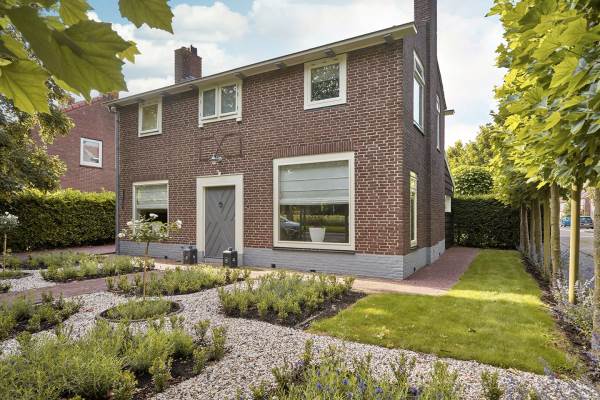 Woning Secretaris Rooijlaan 11 Dirksland