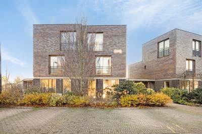 Woning Oeverzegge 21 Roelofarendsveen