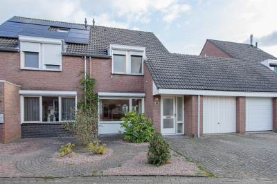 Woning Kloosterveld 13 Haelen