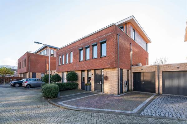 Woning Jan van Goyenplein 4 Rijnsburg