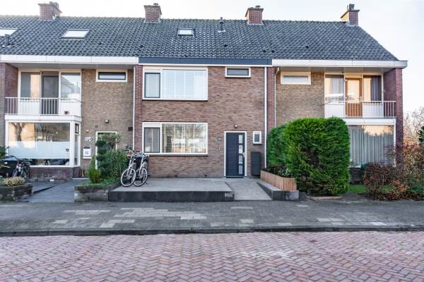 Woning Schollevaarstraat 25 Maassluis