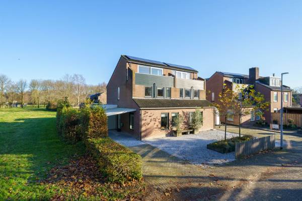 Woning Grasmeent 93 Almere